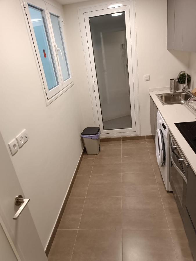 Apartamento Sister Wifi Apartment Валенсия Екстериор снимка